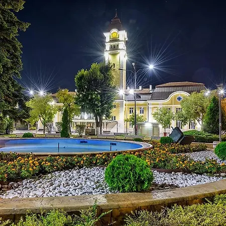 Luxury Versailles Center Opera דירה *