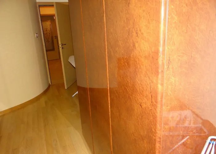 Luxury Versailles Center Opera Бургас