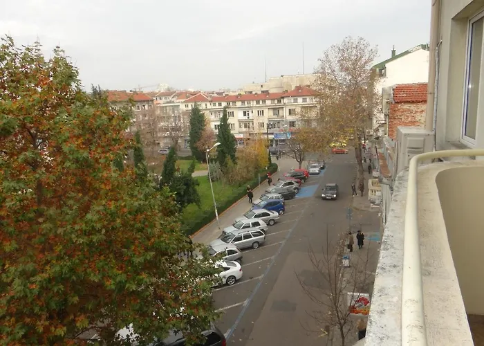 Luxury Versailles Center Opera Апартамент Бургас