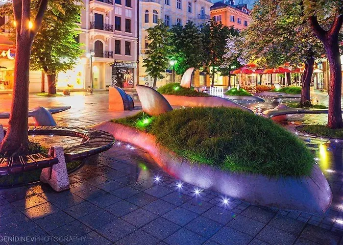 Luxury Versailles Center Opera Бургас